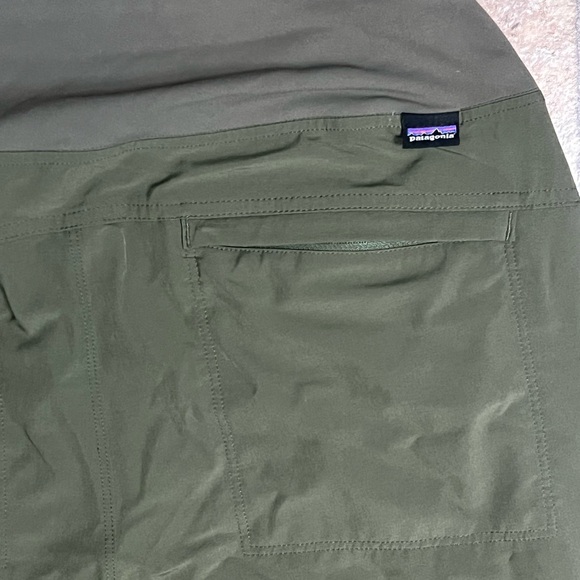 Patagonia women’s  Olive Green Pants sz M - Picture 3 of 4